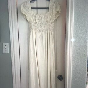 Elegant Cream Maxi Dress